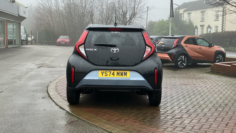 Toyota Aygo X 1.0 VVT-i Edge 5dr Petrol Hatchback